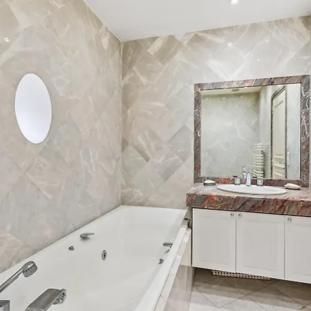 La Maison Des Rois - Avec Jardin Et Jacuzzi Rueil-Malmaison